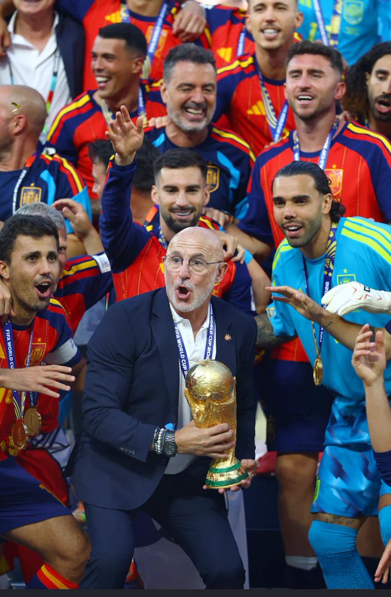 wakeuprandeep's tweet photo. FOOTBALL WON AFTER FOUR YEARS!!!! 😝🔥
CONGRATULATIONS ESPANA!!!! https://t.co/d7oQcU2mdy