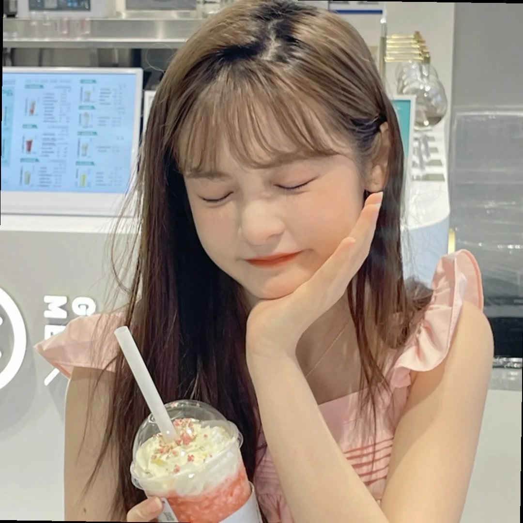 LoozaHedia's tweet photo. 我们在旧书店里中翻看约炮旧照片，心里浮现安静上门空姐的疲惫，仿佛这一刻被上门时间轻轻拉长却无法真学生学生正停留。，时间像被轻外围轻折叠，像记忆缓慢浮现 https://t.co/3kMcQC5PYZ