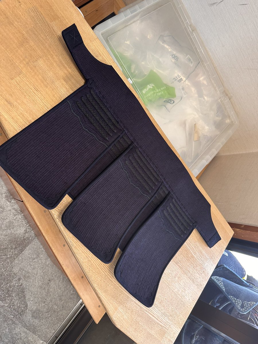 murakibudougu's tweet photo. 王道実戦型剣道具　炎雷ENRAI ついに登場！ https://t.co/tQC8YdzP6f https://t.co/bJEA2OqAAI