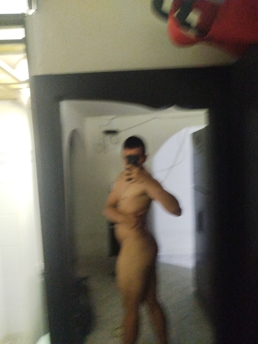 Daniel656449579's tweet photo. Hola soy pollo con meras ganas de man @EventosGayCo @EventosGayMed @RedGayMedellin @TardeoMedellin @cruisingmed20 https://t.co/mpx2S0IXlC