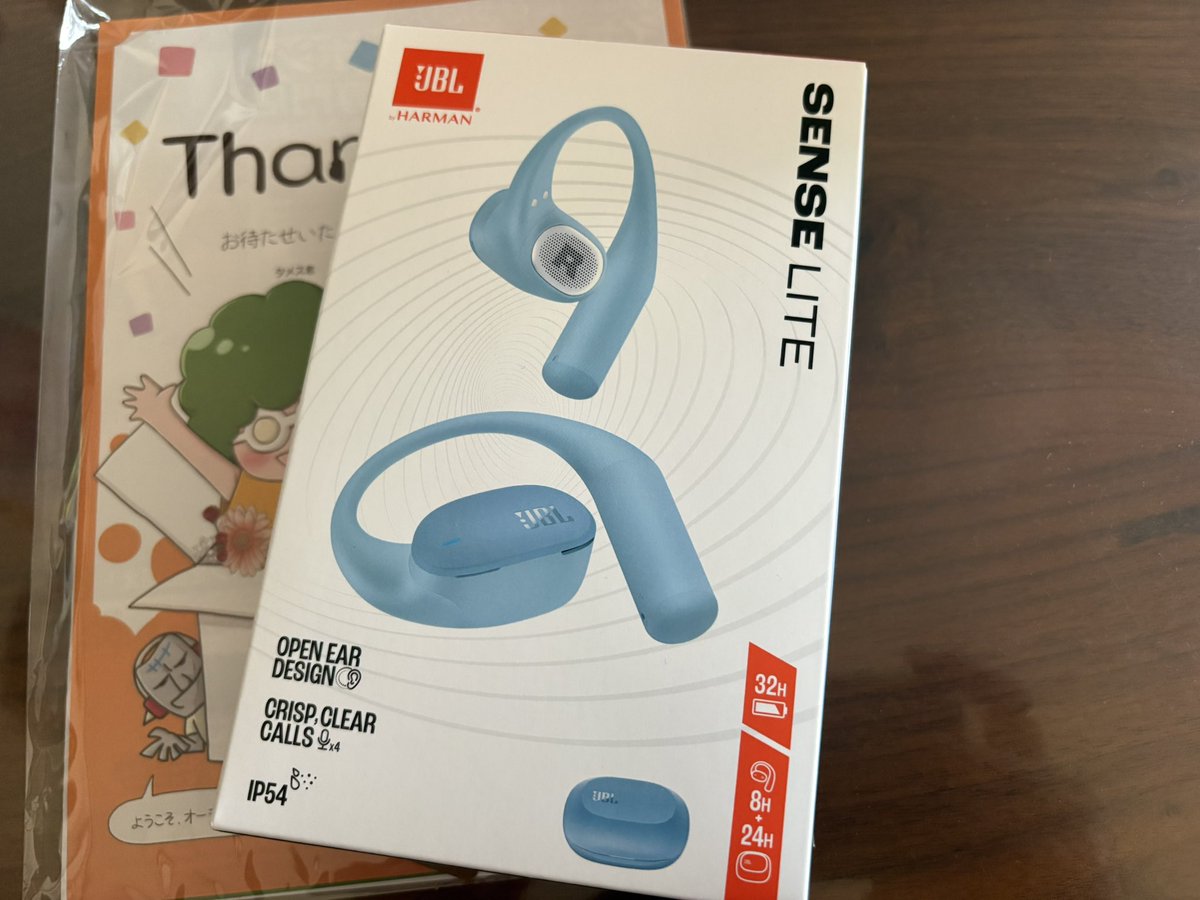 junjunkb's tweet photo. 最近のマイニューギア

1

JBL  SENSE LITE

 青いイヤホンは正義 https://t.co/ycOBdiib9X