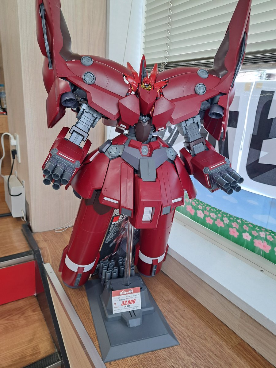 3P09204607's tweet photo. ホビーオフ中央店が今日からオープンしました。見物がてら行ってみて子供用のブロック買いましたー。ネオジオング売ってた。実物初めて見たけど大きさエグいですね。
#ホビーオフ
#ネオジオング https://t.co/LbPpIkWx7d
