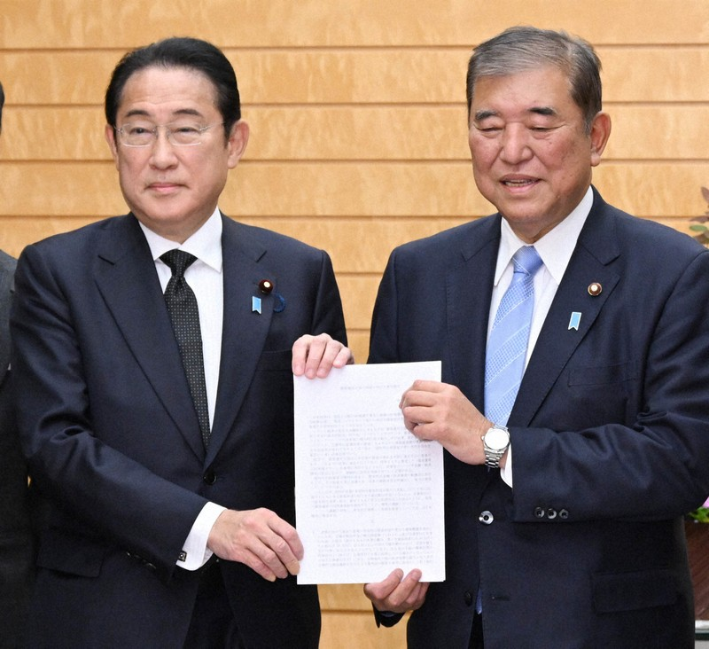 akabanejirou's tweet photo. 岸田は弟の外国人人材派遣会社のため、
石破は共産主義的キリスト教信仰のため、
ガバガバ入れ放題に外国人を日本にいれた。

それを
「ちょっと待ち！入れ放題させへんで」

と、何年も巨大に稼働している
日本の仕組みを、
まるで濁流の流れを変えようとするように
立ちはだかり、
いったん白紙撤回した。そして適正人数、
適正な人に修正しつづけている
早苗総理大臣！
応援一択でしょ！
＃高市内閣一択