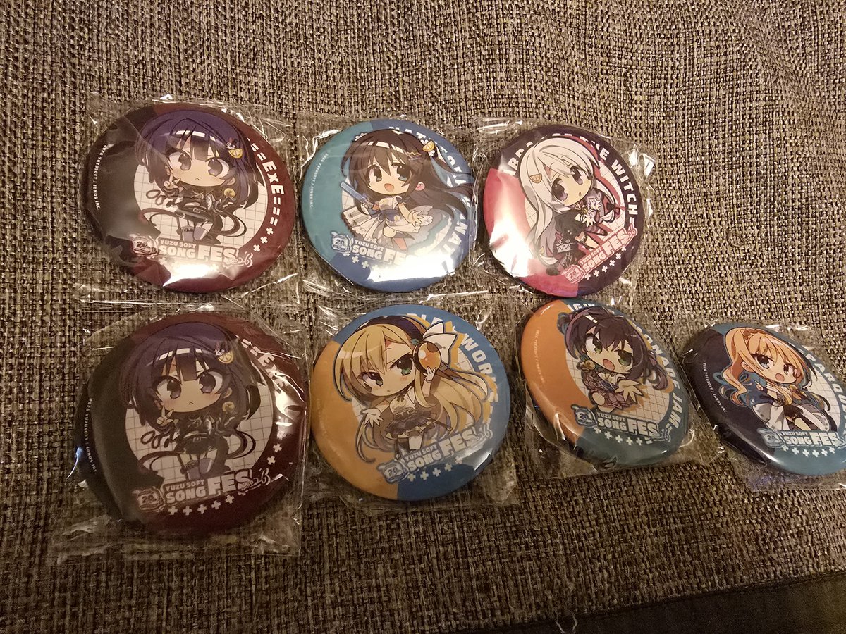 robthebin's tweet photo. 神戸ゆずソフトソングフェスに行く人誰かがバージの交換をいただけますでしょうか。

譲: 写真でどちらの一枚
求: 美羽、あやせ

15時の間にライブ場でいますので、お気軽にお声掛けください！

#ゆずソフトSONGFES2026 https://t.co/IdB3gqDm7T