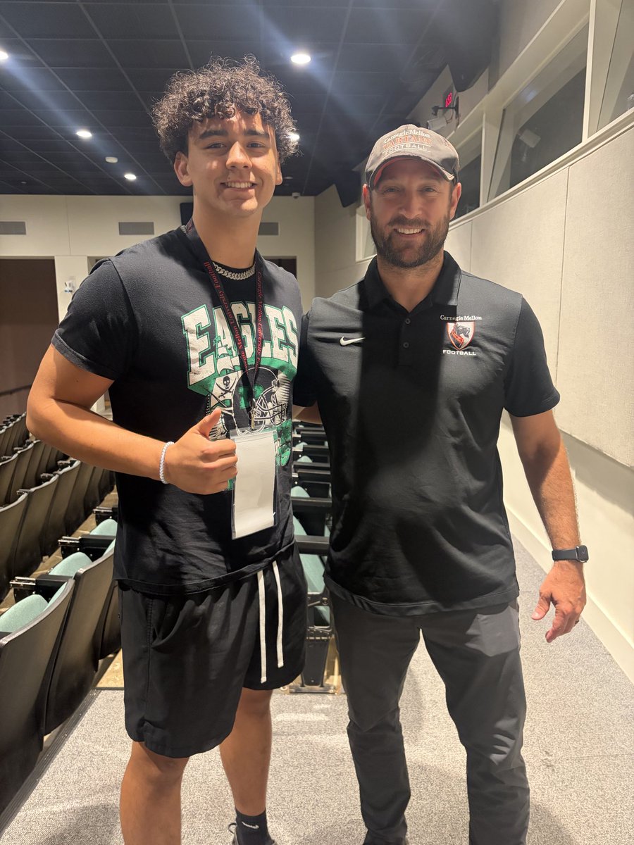 AndrykCorona's tweet photo. I appreciate @TartanFB staff for the opportunity to learn more about the Tartan Football organization. Thank you @CoachGibboney for the invite, I’m looking forward to staying in touch &amp; seeing what the future holds.

@CoachCPetersen @Coach_Moore5 @ProsperRecruits @ProsperEaglesFB https://t.co/UoiTduI75i