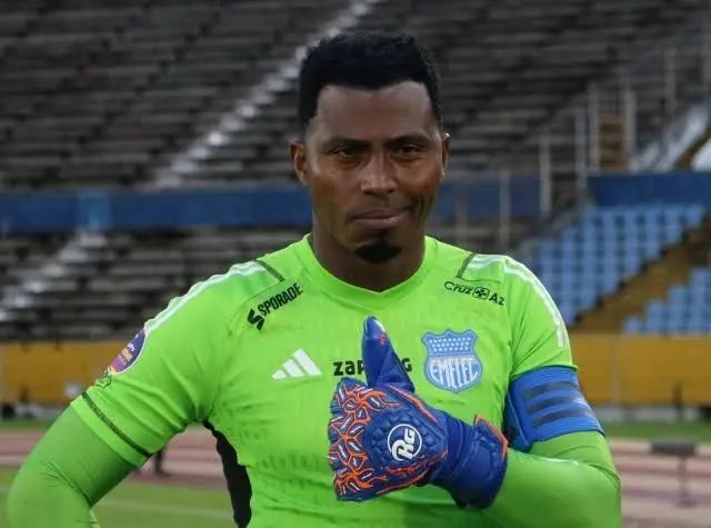 facugolismo's tweet photo. FIN DE CICLO DE ESTOS 3 INFELICES.
GRACIAS

SIEMPRE FORMARÁN PARTE DE LA PEOR ETAPA DE LA HISTORIA DE EMELEC https://t.co/gbaFCk364w