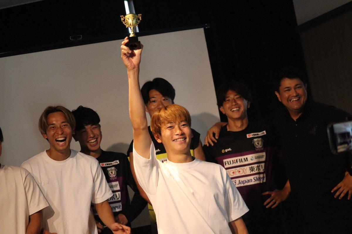 fujiedamyfc_pr's tweet photo. 🏕️ | 沖縄トレーニングキャンプ
𝙙𝙖𝙮 𝟰 📸

優勝チーム㊗️

#藤枝MYFC
#沖縄キャンプ2026 https://t.co/kp7556ttWS