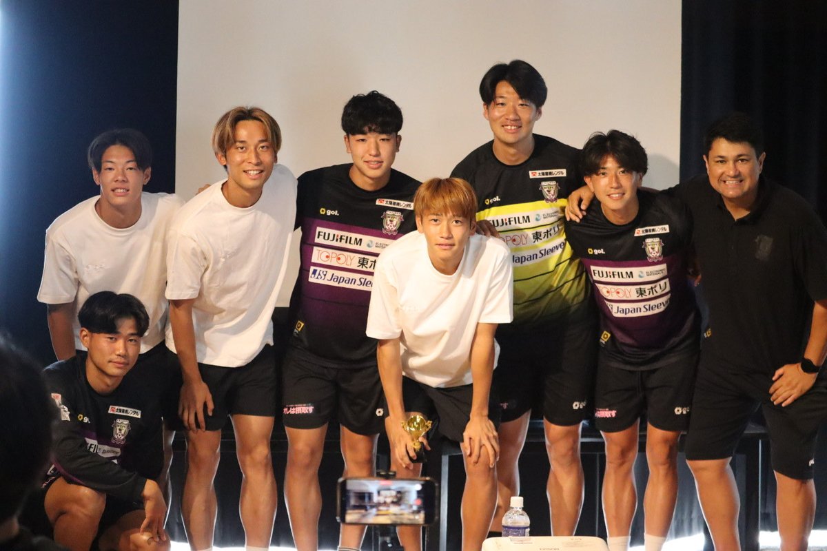 fujiedamyfc_pr's tweet photo. 🏕️ | 沖縄トレーニングキャンプ
𝙙𝙖𝙮 𝟰 📸

優勝チーム㊗️

#藤枝MYFC
#沖縄キャンプ2026 https://t.co/kp7556ttWS