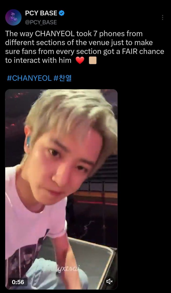 subakjuicee's tweet photo. you really projecting your frustrations onto chanyeol, fanservice has never been his issue. the day after finding out how expensive his 1:1 photos were, he took 7 different fans' phones in the next day. be upset, sure but don't act like cy belongs in the same category with others https://t.co/4RGlcdIg5S