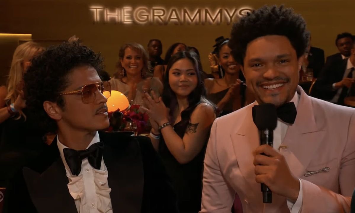 brunosbaby24k's tweet photo. bruno mars reading this tweet https://t.co/PHqT1vQgZp