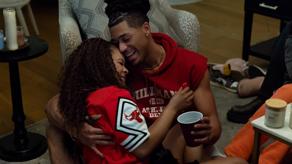 strongblacklead's tweet photo. A new generation, a legendary legacy. A Different World premieres September 24th on Netflix https://t.co/sNJgrDiCcf