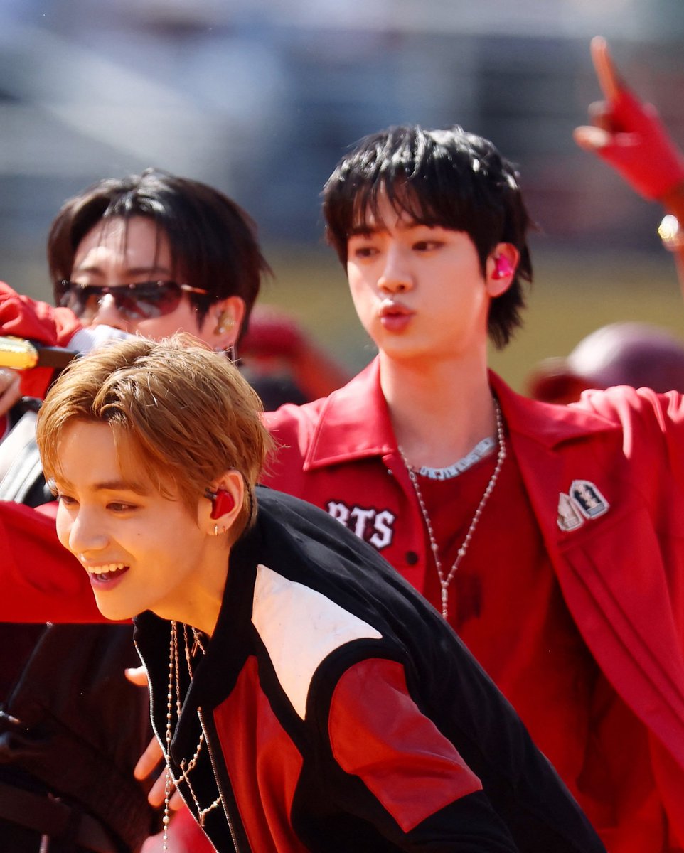 Jinnie17Rara's tweet photo. @whatjinwore Let’s go Jin 

JIN AT FIFA WORLD CUP
BTS AT WORLD CUP 2026
#BTSxWORLDCUP2026 
#BTSHALFTIMESHOW https://t.co/ihhxY2lirp