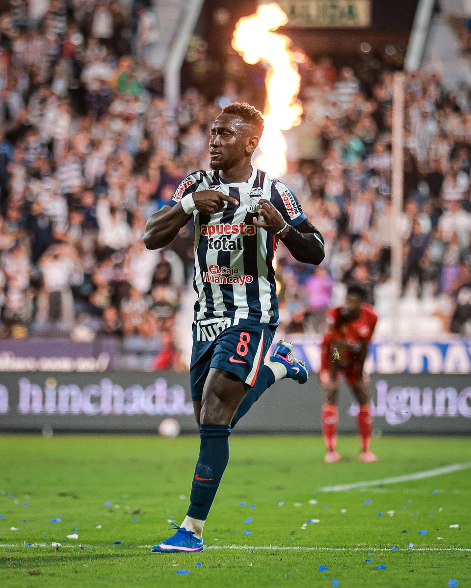 sebasflores25's tweet photo. Alianza Lima venció 2-1 a S. Huancayo en el inicio del Torneo Clausura con un doblete de Eryc Castillo.

🔴 El ‘Rojo Matador’ se adelantó con un GO LA ZO de Nahuel Luján a los 18’.

En la prox. fecha, Alianza Lima visitará a C. Unidos el domingo 26 a las 3:30 pm.

@futbro_pe https://t.co/9g15IbvZKu