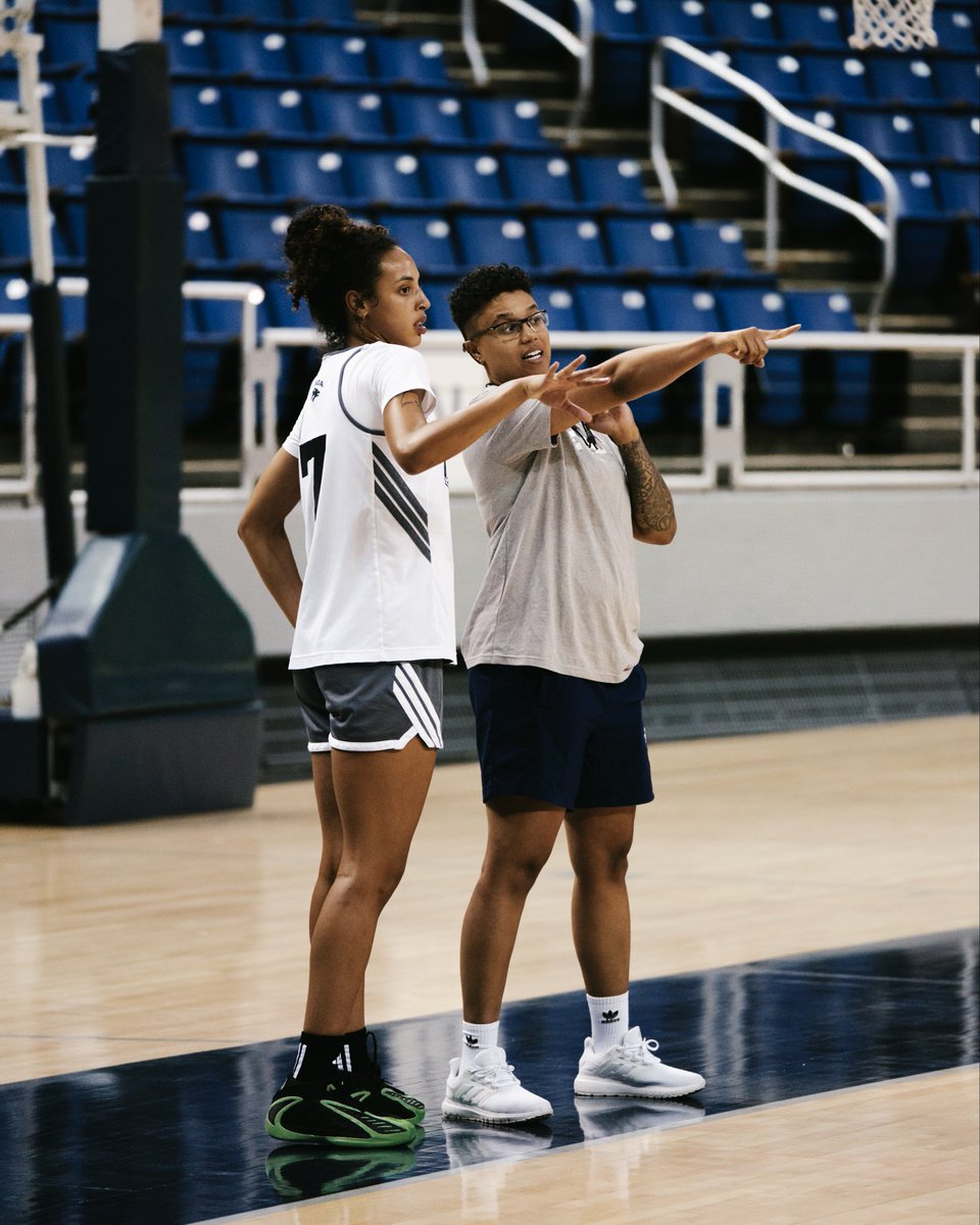 Brit_Aik3ns's tweet photo. Best part of summer workouts is watching our players embrace the process and learn how to compete together. No shortcuts. Just work. 🐺

#BattleBorn #ConnectCommitCompete https://t.co/GZtE37kws8