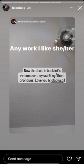 POSTBIOLOGICAL's tweet photo. @patronsaintabe @knottedhairs so, from the video ur replying to:
heres her twice explicitly using the terms gender and/or transgender to say she identifies with womanhood and and instance of her using she/her pronouns jsut to be safe. https://t.co/B0pMuh1CKX