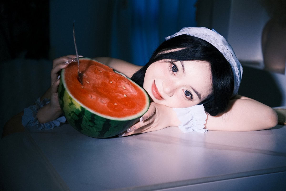 Anan1jwy's tweet photo. 🍉西瓜味的夏天～ https://t.co/cB972o952G