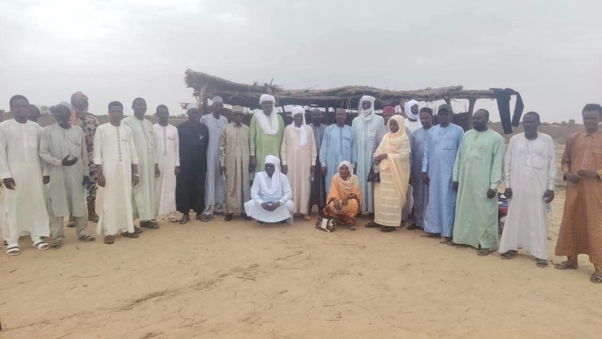Halima_12gd's tweet photo. La mobilisation à #Am_Naimoun rappelle l'importance cruciale de la participation citoyenne aux grands chantiers nationaux, notamment le recensement. Un pas nécessaire pour un meilleur ciblage des besoins en développement dans nos provinces. 👏 https://t.co/5rVgorvD0U