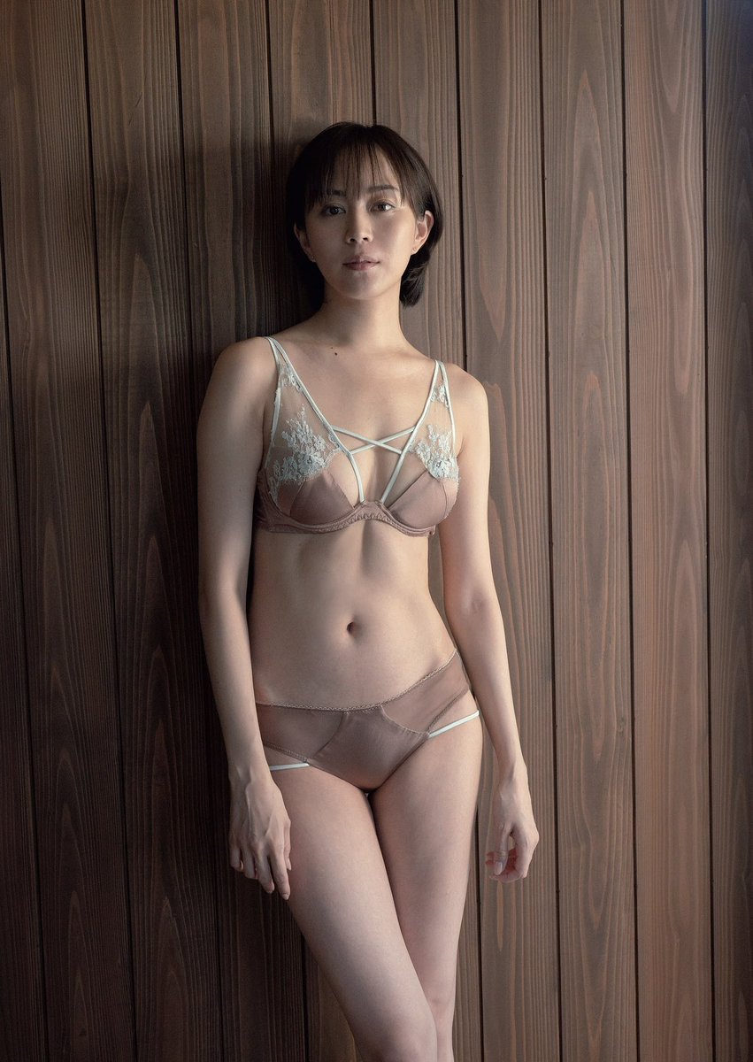 美女図鑑薫 tweet media