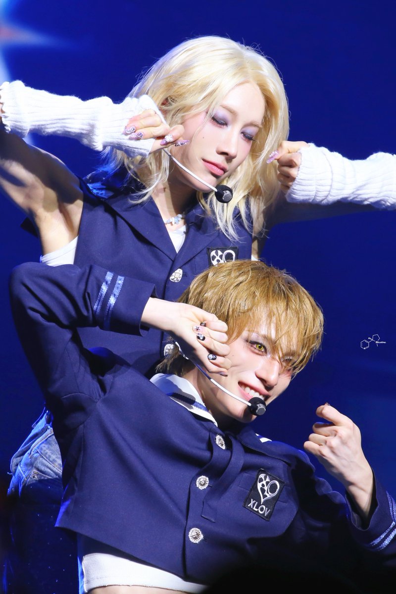 C10H14N2and's tweet photo. 260719 XLOV ASIA TOUR <Serving-X> IN SEOUL

#XLOV #엑스러브
#루이 #RUI
#하루 #HARU https://t.co/HMvRBdU4o1