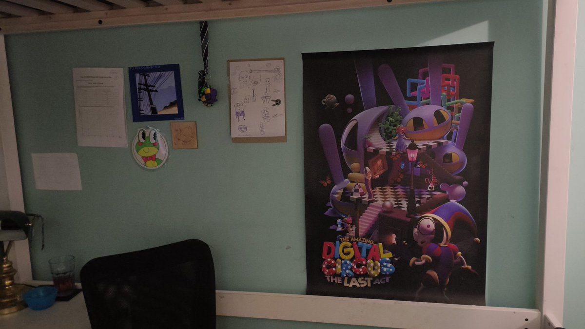 Chippy_Sauce's tweet photo. my wall grew https://t.co/UO6Wu7M4qc