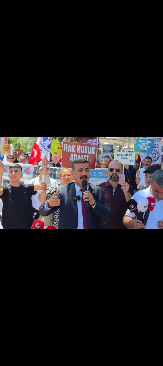ZelihaSahibxbm's tweet photo. ❗ ÇALIŞIRKEN ÇOCUK, HAK İSTERKEN ÖĞRENCİ Mİ?

37 evladımızın acısı yüreğimizde!

Staj ve çıraklık mağdurlarının Torba Yasada yer almamasına tepki koyan @Mvmustafaerdem’e teşekkür ediyoruz.
@herkesicinCHP 

3308 Değişmedikçe
#StajyerçırakDurmayacak https://t.co/A1JWcTi6MC