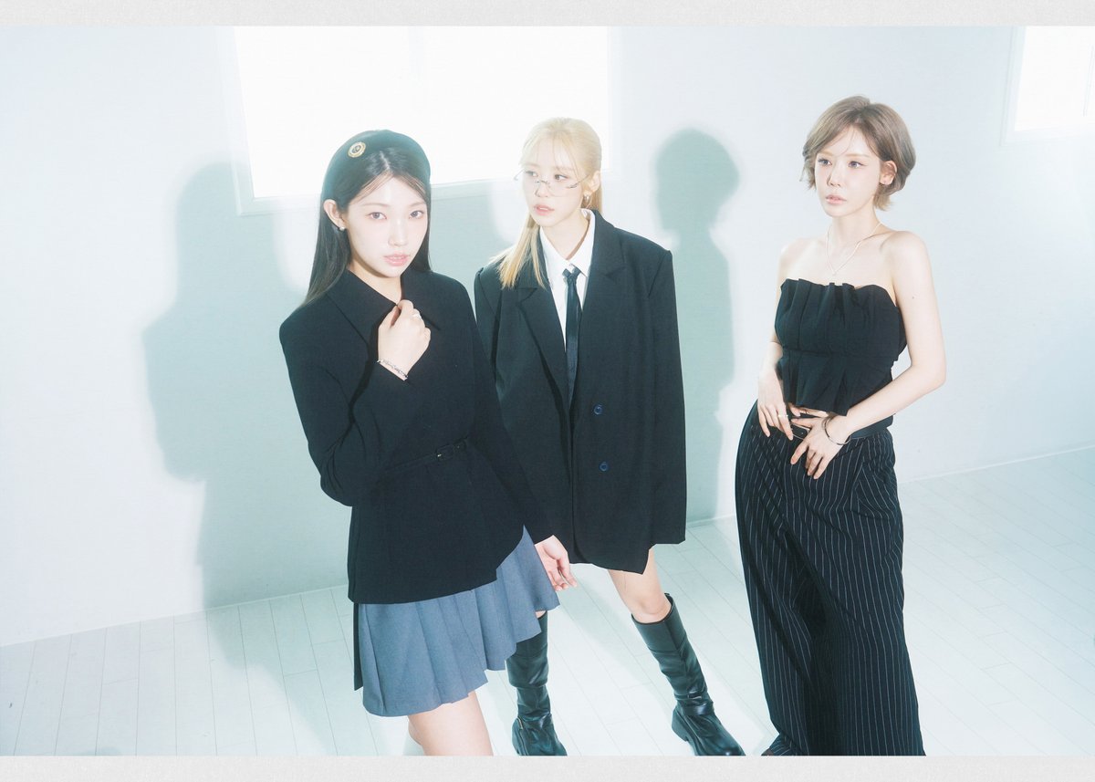 offcl_secret's tweet photo. [#시크릿]

New Secret Era #1 🖤

#Secret https://t.co/1mjfLlAMFJ