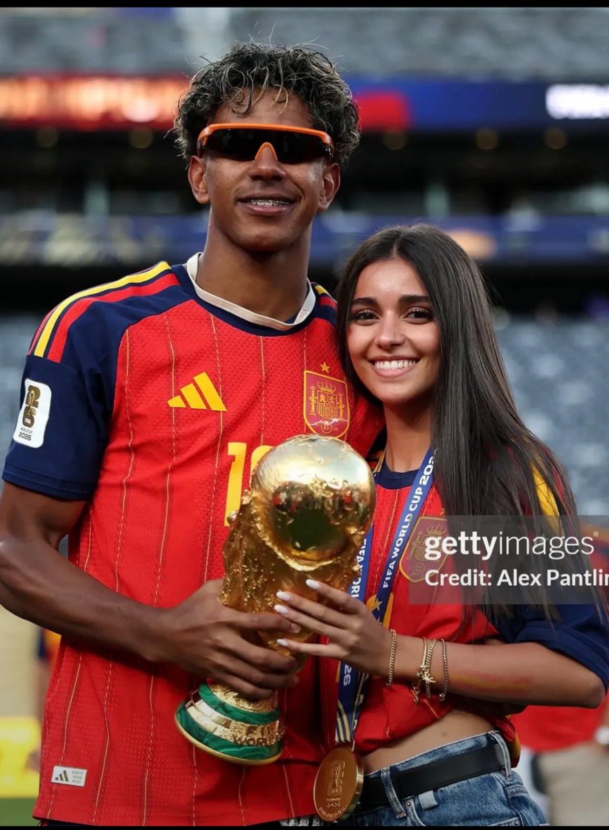 renethegirl's tweet photo. Champs🏆 https://t.co/mI3mWnypE9