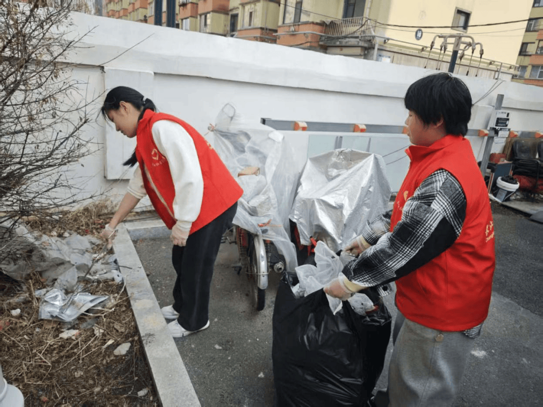 MccarthyNi63187's tweet photo. Come join our neighborhood spring clean-up this Sat 9am at Central Park! Gloves u0026 bags provided—meet new friends while sprucing up our community. See you there! https://t.co/0AbfsOZDXX