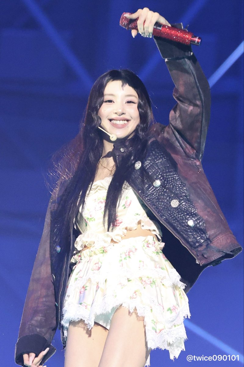 twice090101's tweet photo. 260712 THIS IS FOR WORLD TOUR FINALE 

#채영 #CHAEYOUNG #チェヨン 
#트와이스 
#TWICE_THIS_IS_FOR_WORLD_TOUR_FINALE_IN_SEOUL https://t.co/e8ddHl7Ebu