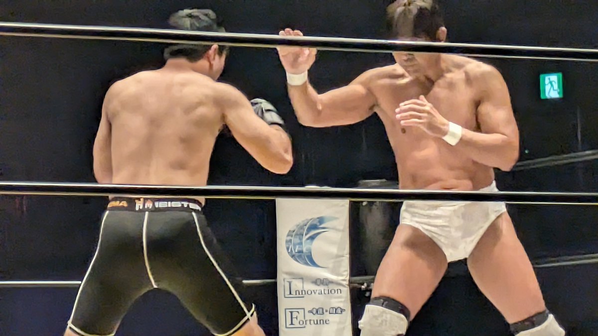 nex_MMM's tweet photo. #DRAGONGATE
#KOBEプロレスフェスティバル2026 
#神戸ワールド記念ホール 
前半戦終了
二郎選手がスーツを脱ぎ捨てたり、トライアングルゲート100代王者が決まったり、盛り上がれ〜だったり https://t.co/eXzMblDQah