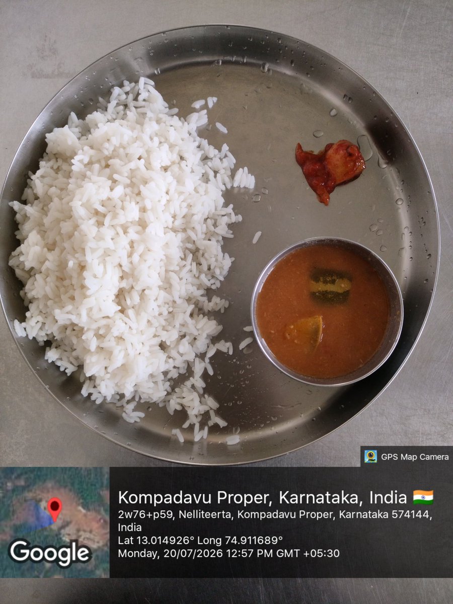 146Mdrs's tweet photo. Lunch 
#SocialAudit_SWDMeals #SocialWelfare_Karnataka https://t.co/vKzJWgXG6d