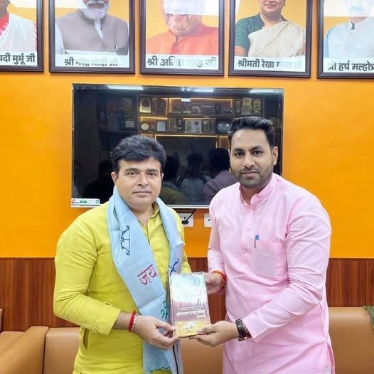 iRaviKantMLA's tweet photo. भाजपा मयूर विहार जिला के जिला सह-प्रभारी आदरणीय @NKVASHISHTBJP जी को भारतीय जनता पार्टी, दिल्ली प्रदेश में प्रदेश मंत्री नियुक्त किए जाने पर हार्दिक बधाई एवं अनंत शुभकामनाएँ। https://t.co/9rRCh02wwn
