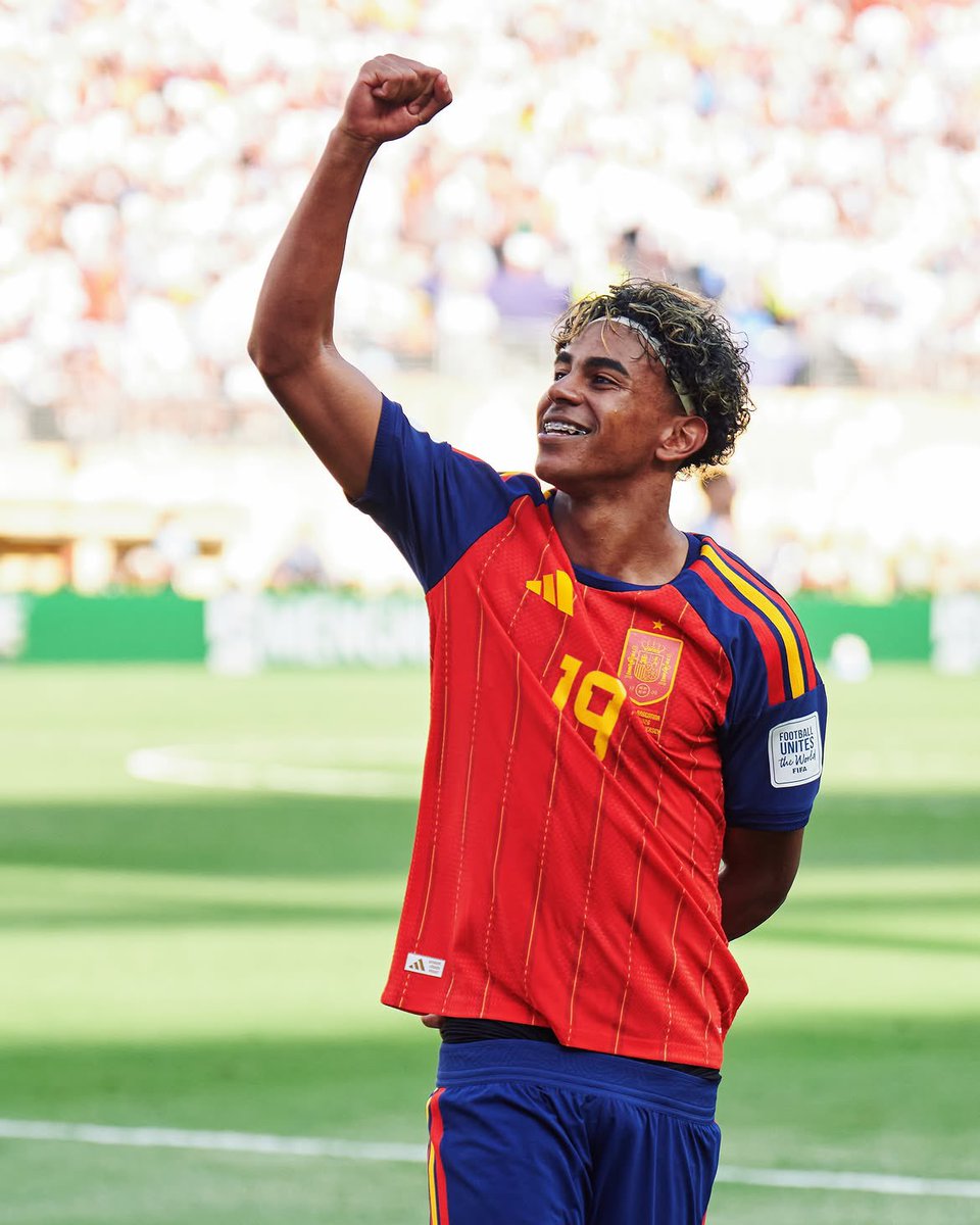 HELLOmagIndia's tweet photo. #Spain are #FIFAWorldCup2026 champions. A #FerranTorres strike in extra time sealed a 1-0 victory over defending champions Argentina, handing Spain their second World Cup title—16 years after their historic triumph in 2010. #HELLOIndia #HELLOMagazine #Football #FIFA2026 @FIFAcom https://t.co/PJlJj54Fgx