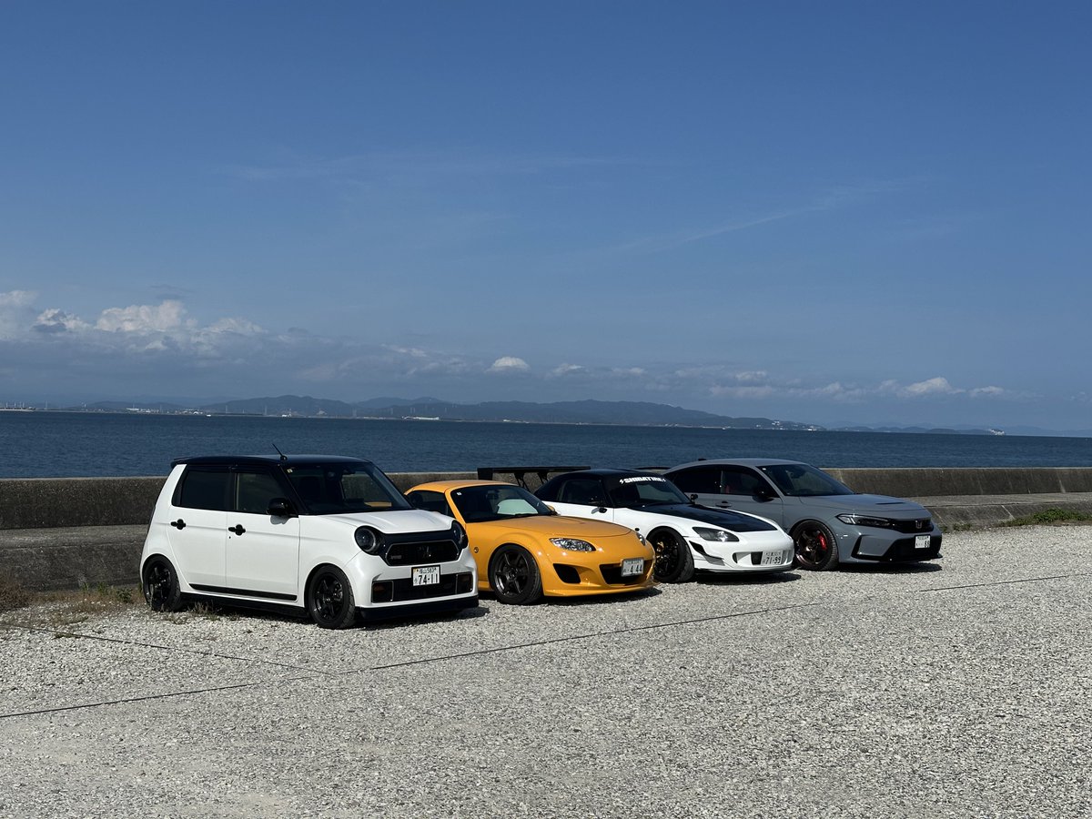Yu10_EG6's tweet photo. 久々でした！元気そうで良かったです
涼しくなってきたら皆で走りに行きたいね〜🚗³₃

知多の海鮮丼めちゃ美味かった！！ https://t.co/UQWXmDm1Pv