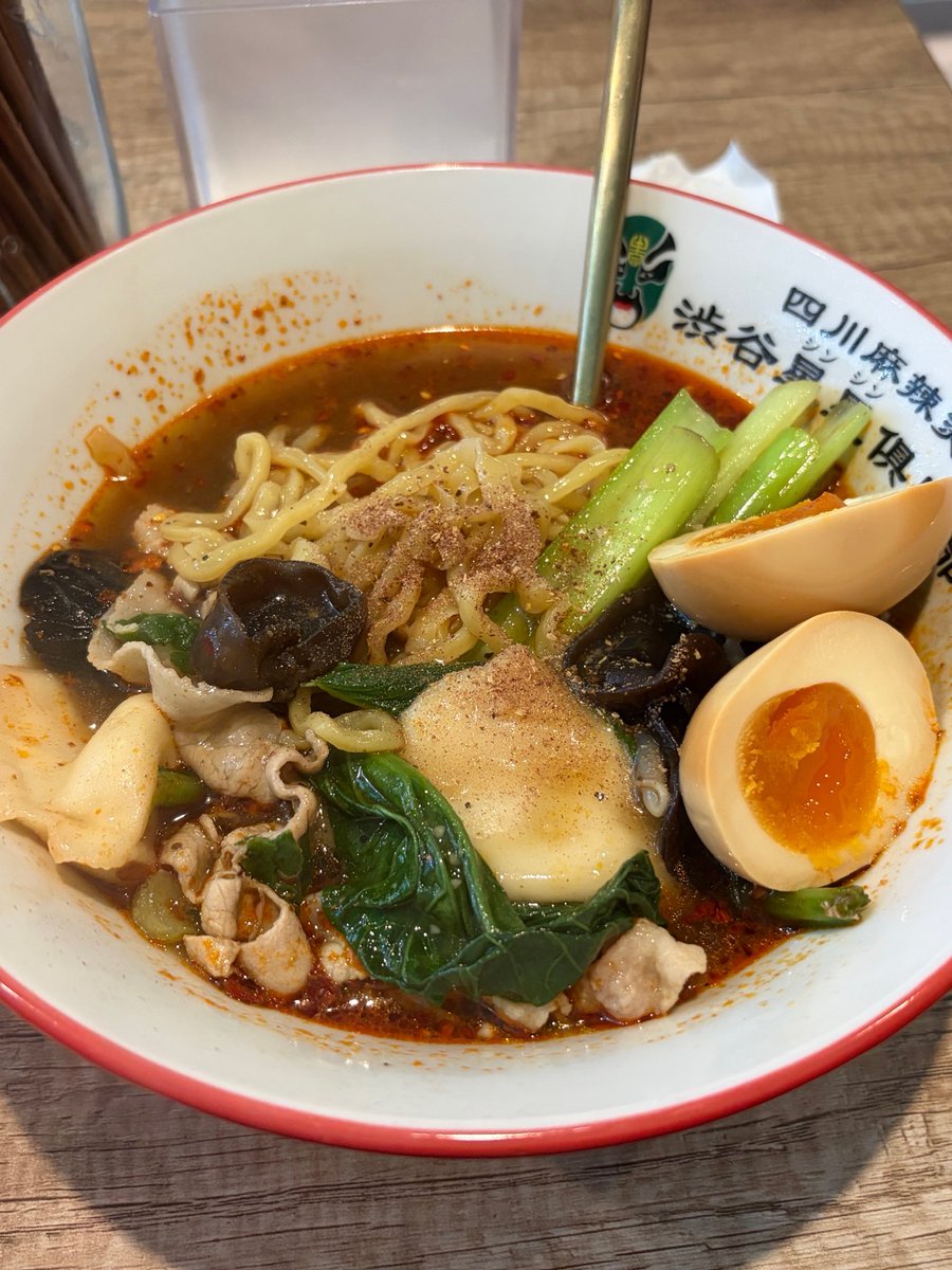 タカモリ tweet media