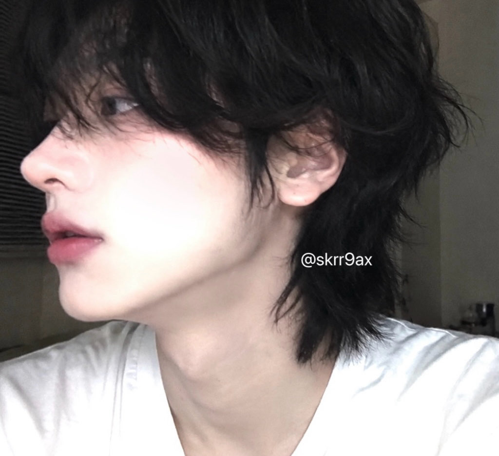 skrr9ax's tweet photo. 멍해 https://t.co/9WFXYlyXdF