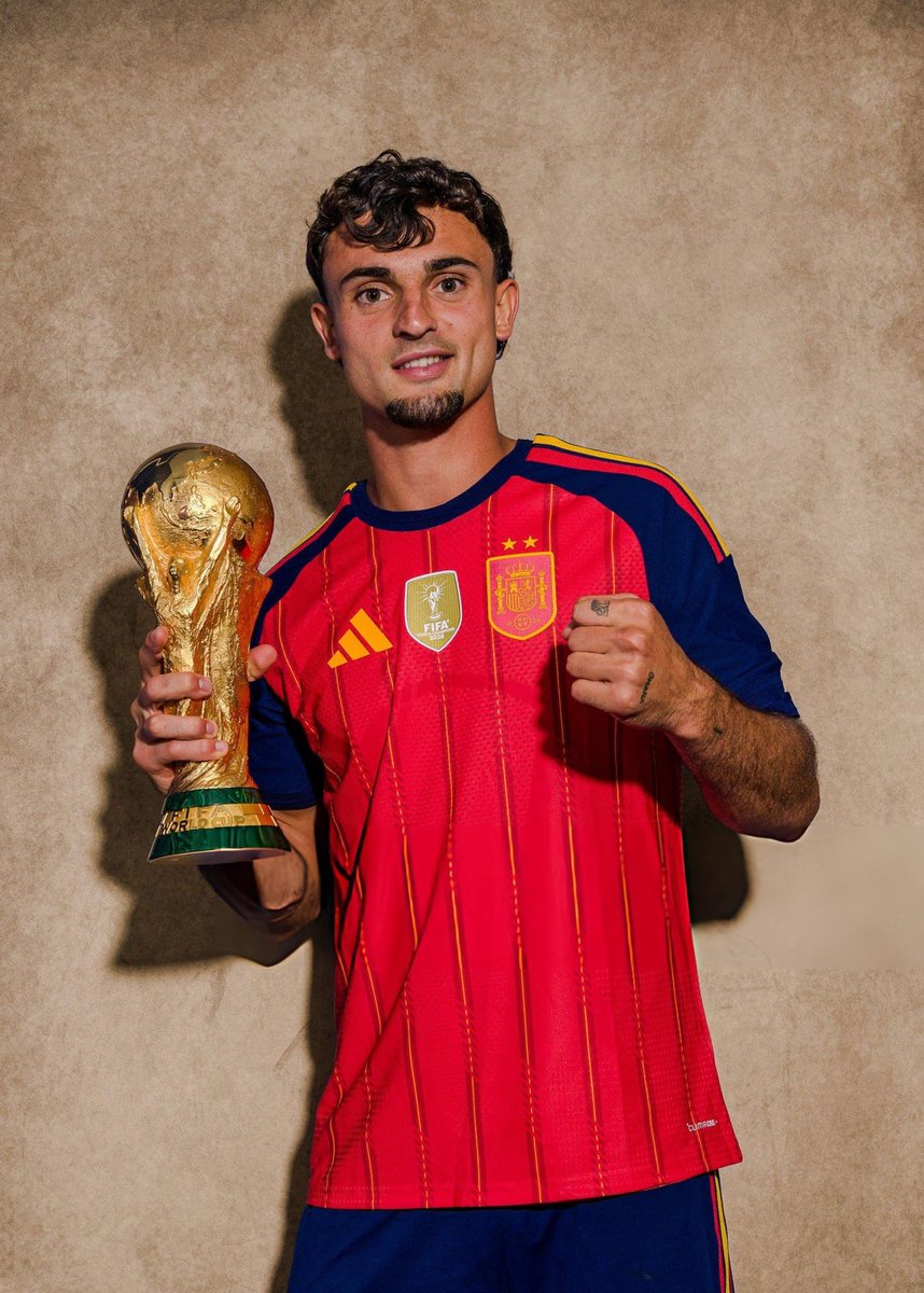 HQpcrt's tweet photo. Marc Pubill #FIFAWorldCup https://t.co/4e77f9rqOK