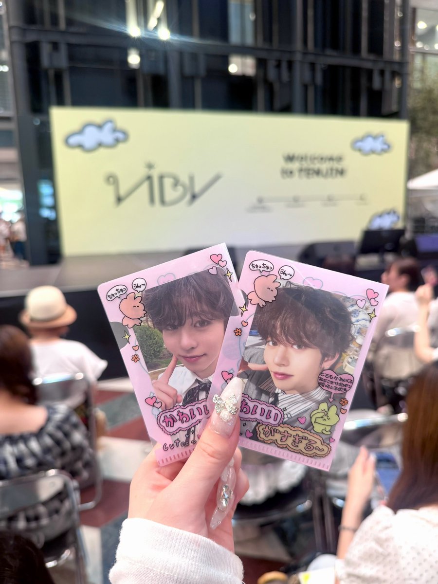 ry0ganyan's tweet photo. 福岡も楽しかった~ᐡっ·̫ ‹｡ᐡ🎀⸌̟͂̋⸍̑⸜̑⸝͂
整番も良くてスタンディング1列目入れて大満足すぎる🥹💯✨
幸せな時間をありがとう𐔌ᐡ ᴗ̤  ̫ ɞ̴̶̷ ᐡ𐦯♡

#VIBY_リリイベ #TOMOと繋がりたい https://t.co/oHLTmUfv1m