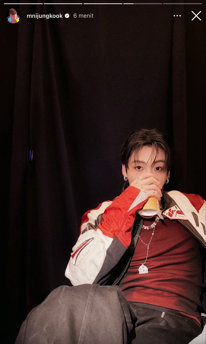 JUNG9795_'s tweet photo. ini JUNGKOOK                  ini jungkookie https://t.co/Yb4baPerR2