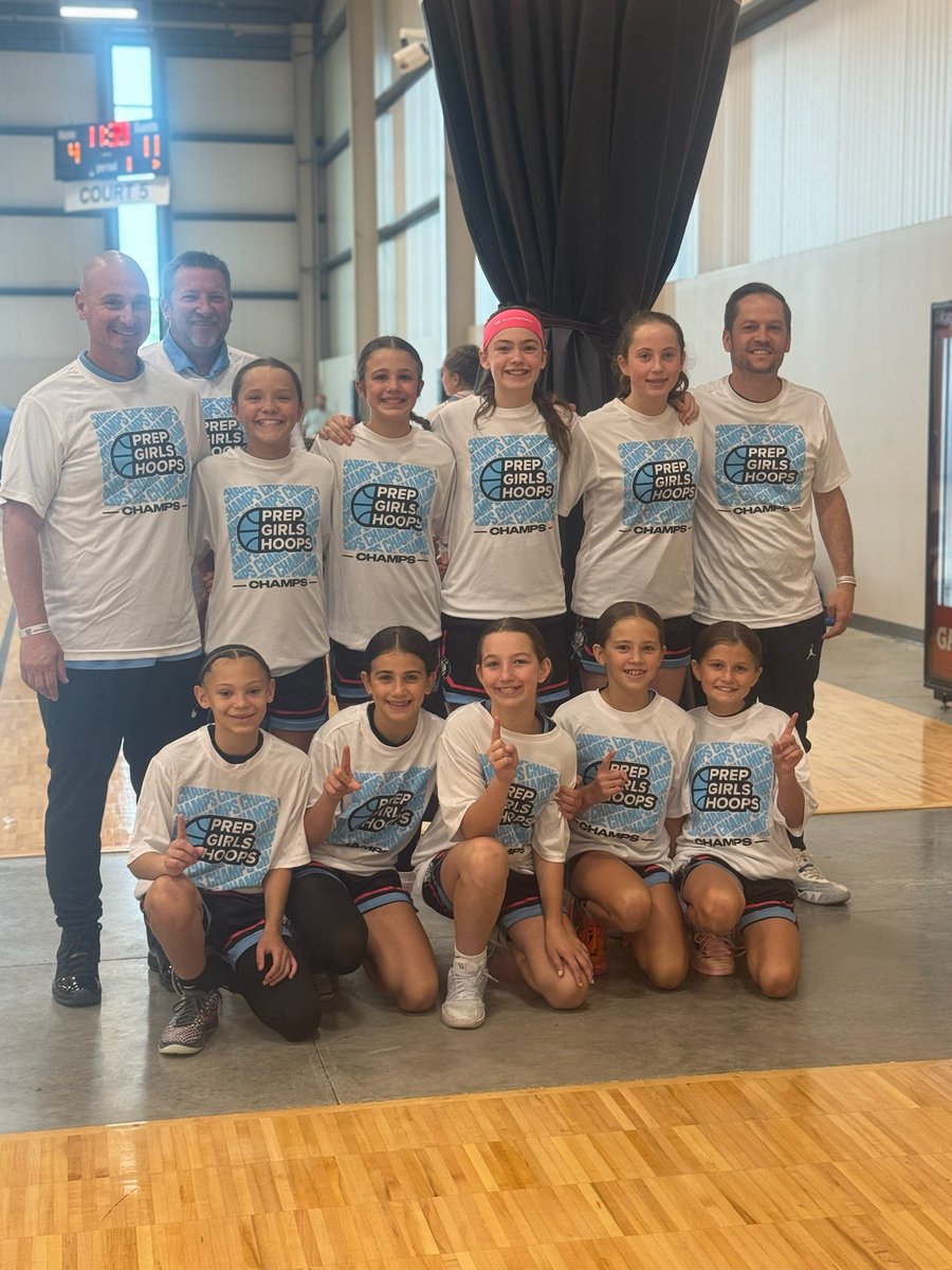 BrooklynSkye30's tweet photo. Grade 5 also won "The Encore" PGH in Mishawaka,  Indiana!! 4-0 https://t.co/b8lt4G0l55
