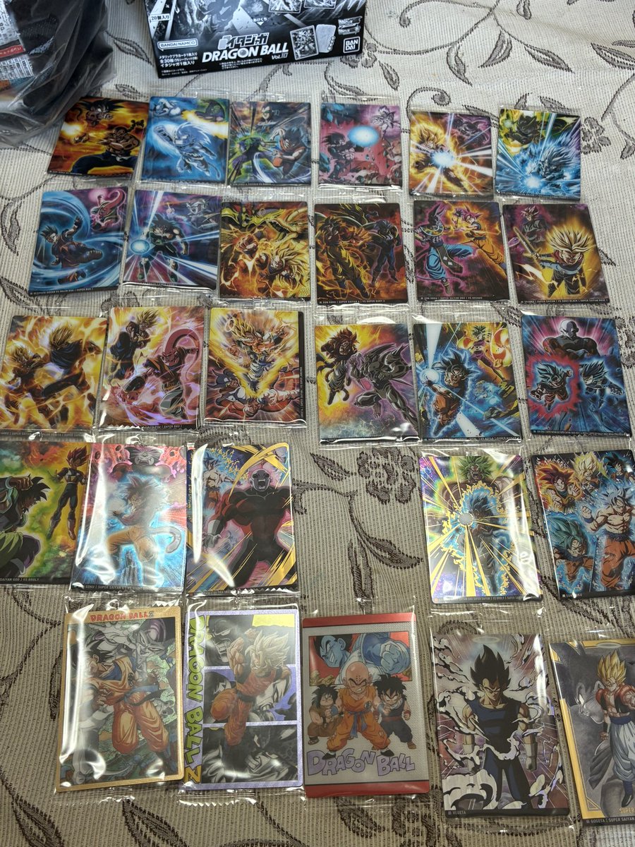 Ojyori1Ojyori's tweet photo. ドラゴンボールイタジャガ🐉
2BOX+バラ10個開封結果🔥🔥

結果2種足りない😭惜しい。、
でもシークレットが足りないじゃなくて
よかった〜😮‍💨
でなかったのはSRのベジブルvsザマスとSSRのベジータさんの2枚😅
速攻でポチろう😮‍💨

楽しかったよ、娘。ありがとう😊🔥 https://t.co/vliDDudeA1