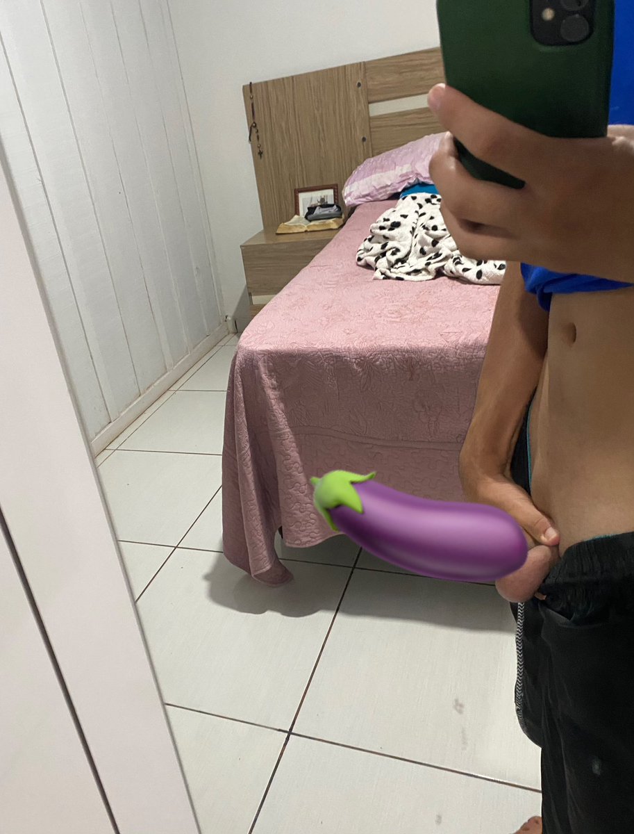 danigsts's tweet photo. Alguém on? Já chega mandando, novinho com tesão aqui 
#PINTOSAWARDSㅤㅤ 
#XOTAWARDSㅤ 
#BROTHERAGEMㅤ 
#brotheragemheteroㅤㅤㅤ 
#broderagem https://t.co/7f9igVoVOt