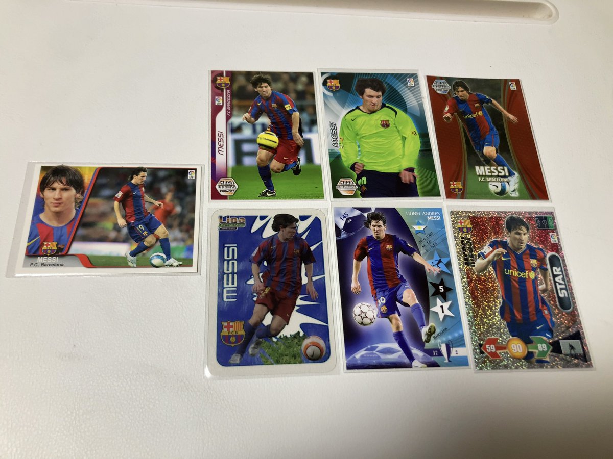 livemaster's tweet photo. たまには眺めてみよう　その2。史上最高のフットボール選手です。 https://t.co/TWoS4UocUj