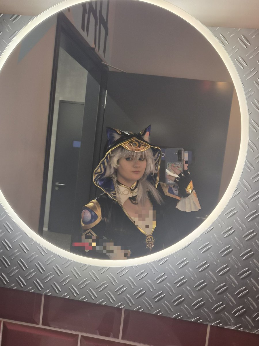 Flinsmalewife's tweet photo. Evil larry ahem cipher is after everyones peenar  runs for your lifes

Idk what to post  
.
.
.
.
.
.

#cipher #ciphercosplay #cipherhsr #hsr #honkaistarrail https://t.co/DRkYBDNGXD