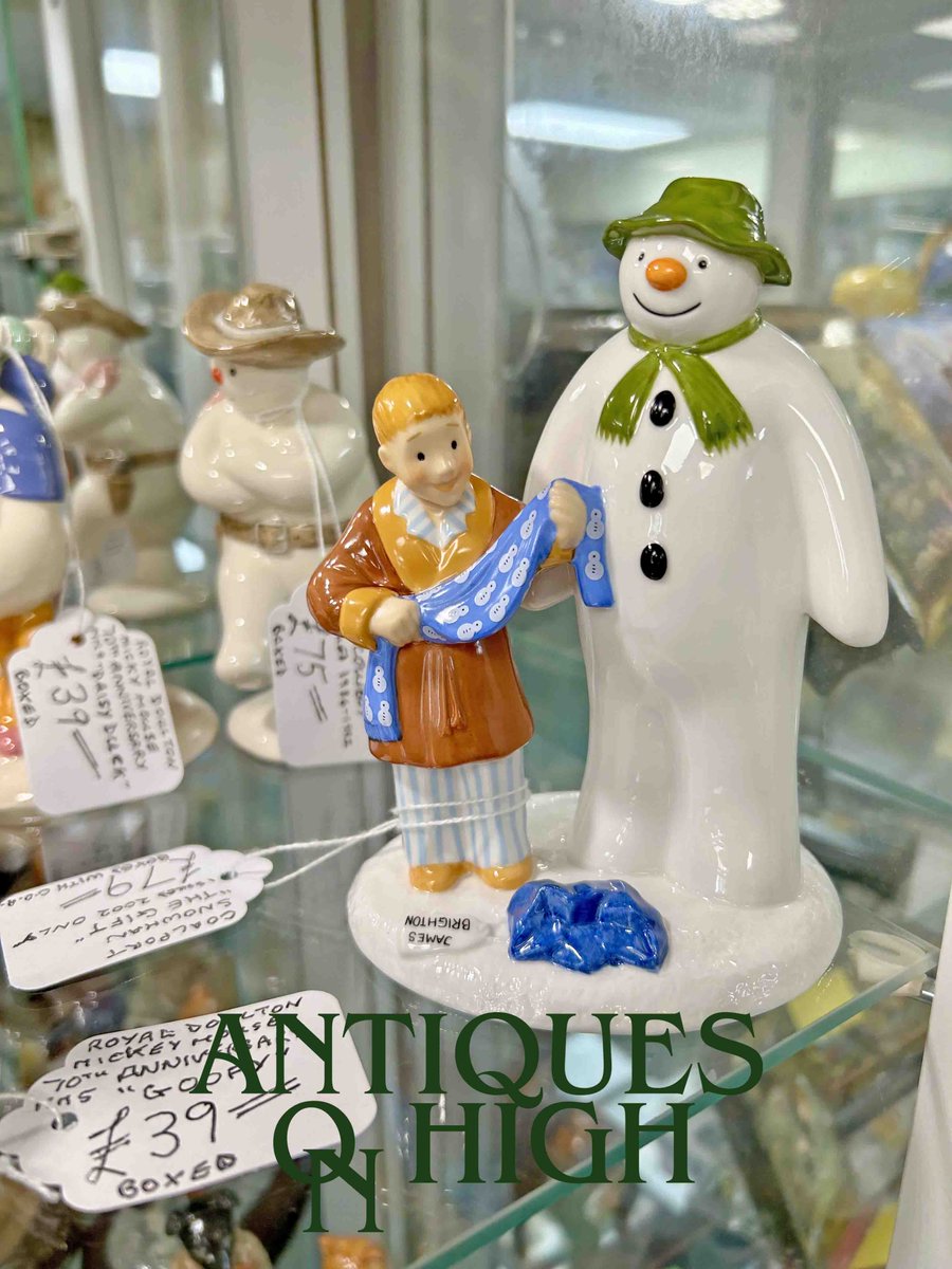 OnTaunton's tweet photo. While we moan about how hot it is, lets not forget, it will soon be Christmas! and the Monday Market is open today!
https://t.co/VnqAbOFHtQ
#englandslargestawardwinningantiquescentres https://t.co/gbZL8Ox6qc