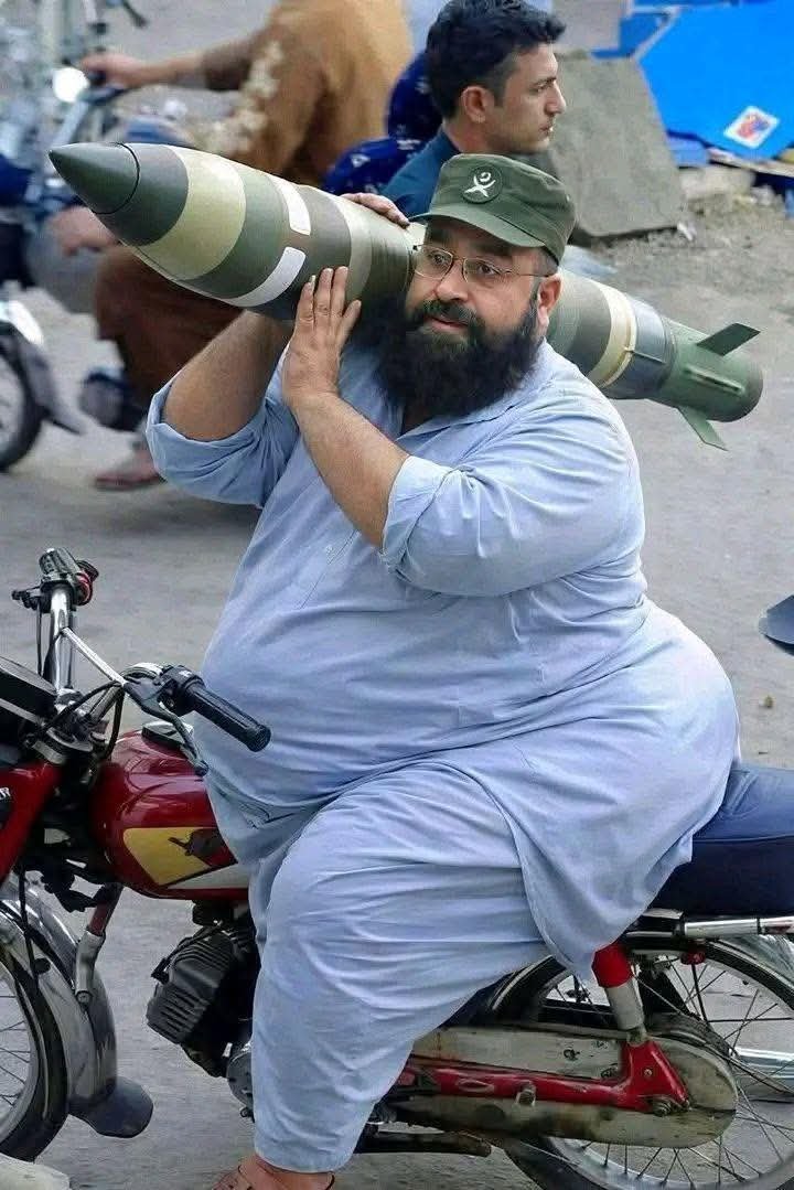 shakoorsu's tweet photo. @TahirAshrafi میں ھر وقت شھادت کی دعا مانگتا ہوں https://t.co/VdQlLxet0F
