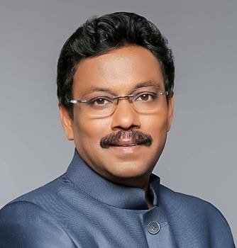 Nayab Saini tweet media