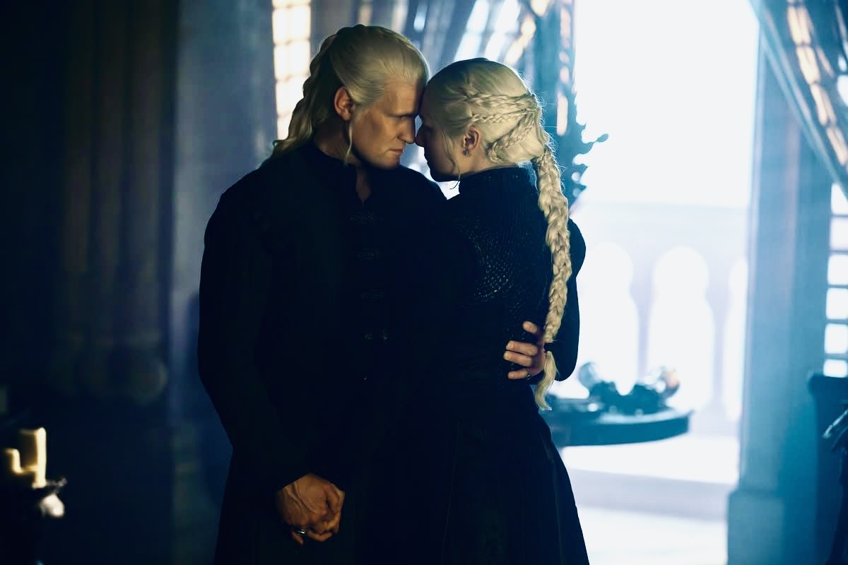 starkcanarie's tweet photo. “You and I are made of fire. We have always been meant to burn together” and “I am meant to serve you until death or the end of our story” and “they have ever been two sides of a coin” &amp; every line meant to express how Daemon and Rhaenyra are inseparable and bound to each other. https://t.co/wAW2qgs9rK