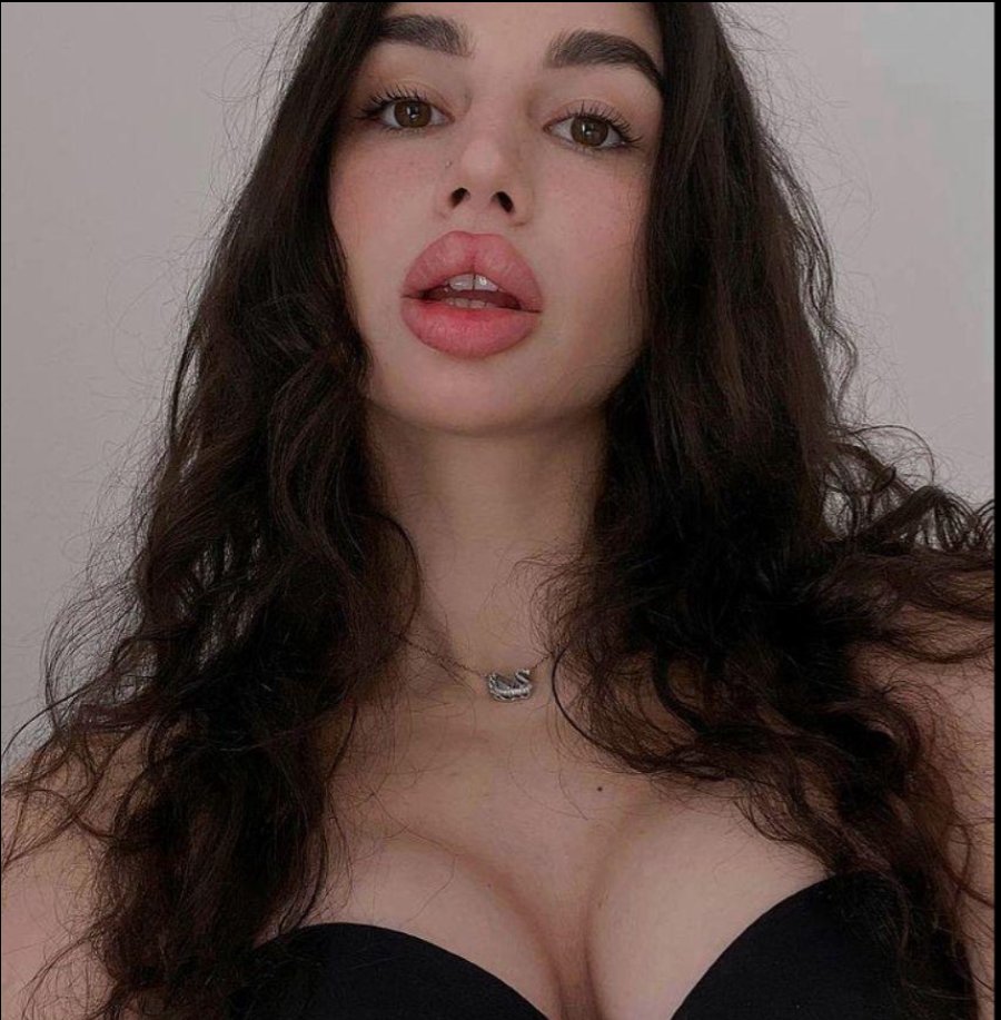 thecelebtv's tweet photo. tons of pics and vids👇
https://t.co/n0gK2VJnLq https://t.co/7FRpxF2WhM
