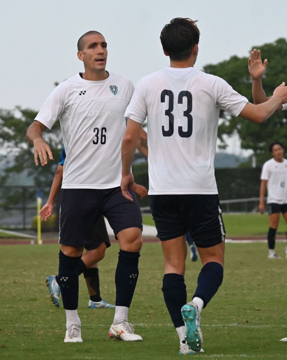 nishispo_avispa's tweet photo. 「言葉は分かっていないと思うけど、肝を抑えている」
J1アビスパ福岡に新加入のスペイン人MF
オリオール・ロメウ選手の活躍を指揮官確信
宮崎の夜に与えた30分間の衝撃
▼記事はこちらから▼#avispa
https://t.co/swetjdkvdR https://t.co/IAwB8Wo3l4